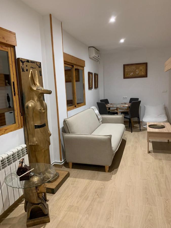 Hoster Egypt Verona Centro De Томелосо Екстериор снимка